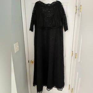 David's Bridal Kiyonna Leona Lace A-Line Plus Size Gown (size 3x)